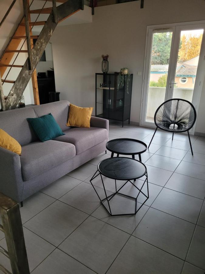 Appartement Avec Exterieur เอก-มอร์ต ภายนอก รูปภาพ